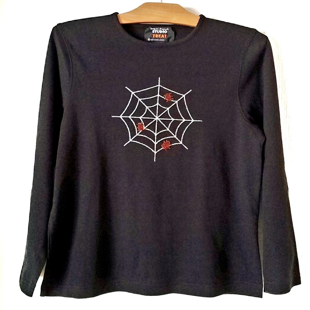 Vtg Studio Treat Halloween spider web black shirt Witchy Whimsygoth Fairy Grunge